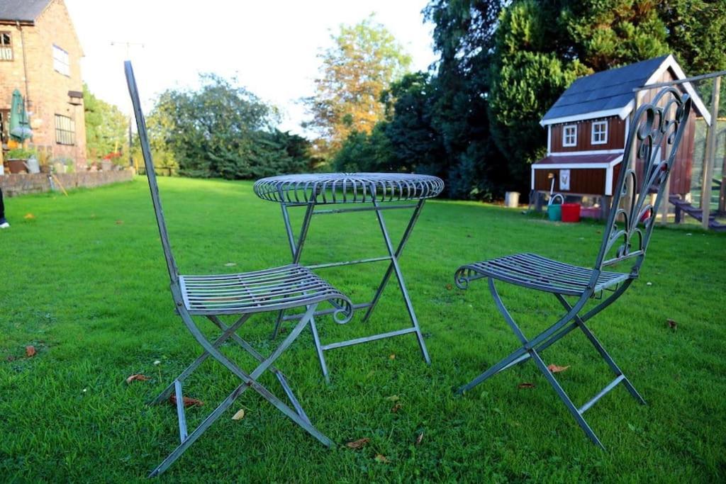 Bumbleberry Cottage Gresford Екстериор снимка